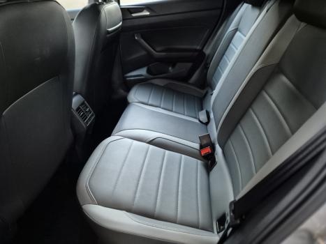 VOLKSWAGEN Nivus 1.0 4P FLEX 200 TSI HIGHLINE TURBO AUTOMÁTICO, Foto 6