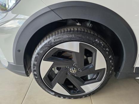 VOLKSWAGEN Nivus 1.4 250 TSI TOTAL FLEX GTS AUTOM�TICO, Foto 19