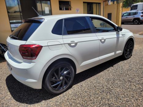 VOLKSWAGEN Polo Hatch 1.0 12V 4P 200 TSI HIGHLINE AUTOM�TICO, Foto 4