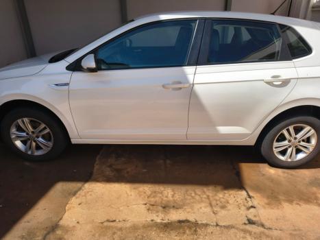 VOLKSWAGEN Polo Hatch 1.0 12V 4P 200 TSI COMFORTLINE, Foto 1