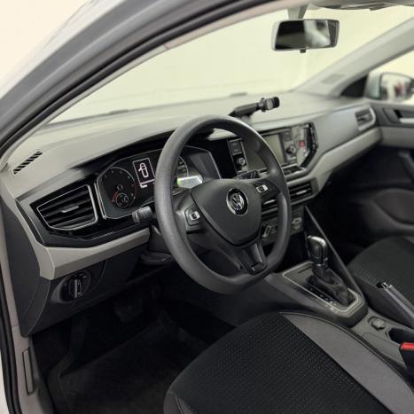VOLKSWAGEN Polo Hatch 1.0 12V 4P 200 TSI  COMFORTLINE AUTOM�TICO, Foto 8
