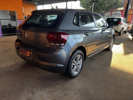 VOLKSWAGEN Polo Hatch 1.0 12V 4P 200 TSI  COMFORTLINE AUTOM�TICO, Foto 5