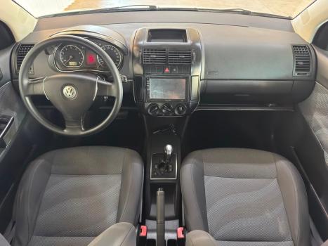 VOLKSWAGEN Polo Sedan 1.6 4P, Foto 6