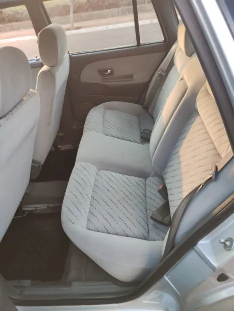 VOLKSWAGEN Santana 1.8 GLS, Foto 3 VOLKSWAGEN Santana 1.8 GLS, Foto 3