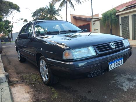 VOLKSWAGEN Santana 1.8 4P GL, Foto 2