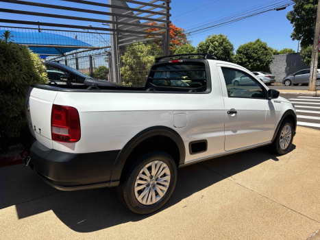 VOLKSWAGEN Saveiro 1.6 G7 CABINE SIMPLES ROBUST FLEX, Foto 4