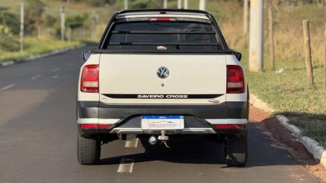 VOLKSWAGEN Saveiro 1.6 G7 CABINE DUPLA CROSS FLEX, Foto 4