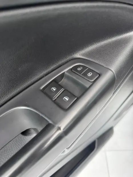 VOLKSWAGEN Saveiro 1.6 16V FLEX MSI ROBUST CABINE SIMPLES, Foto 16