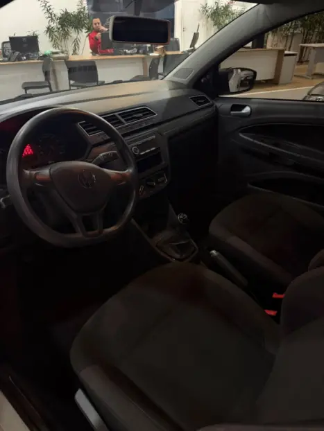 VOLKSWAGEN Saveiro 1.6 G7 CABINE SIMPLES ROBUST FLEX, Foto 4