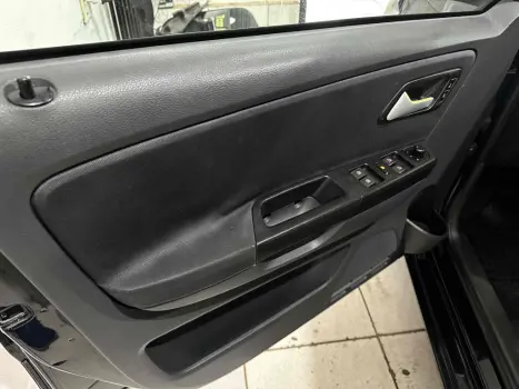 VOLKSWAGEN Space Fox 1.6 4P FLEX I-TREND, Foto 6
