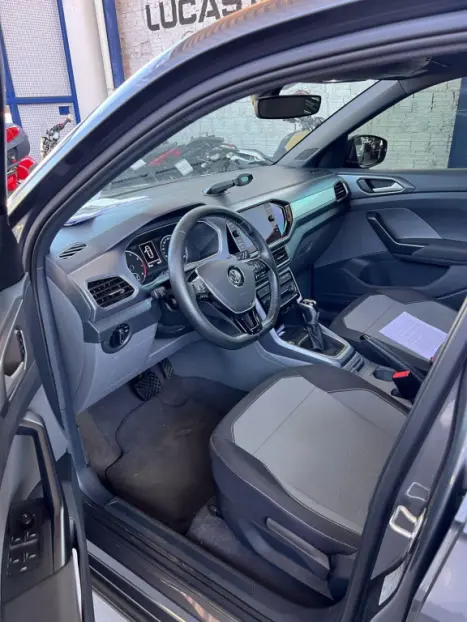 VOLKSWAGEN T-Cross 1.0 4P 200 TSI FLEX COMFORTLINE AUTOMÁTICO, Foto 4 VOLKSWAGEN T-Cross 1.0 4P 200 TSI FLEX COMFORTLINE AUTOMÁTICO, Foto 4