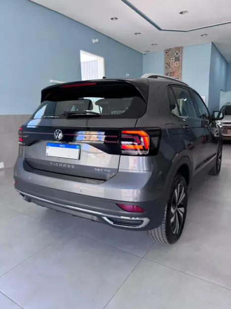 VOLKSWAGEN T-Cross 1.4 4P 250 TSI FLEX HIGHLINE AUTOMTICO, Foto 6