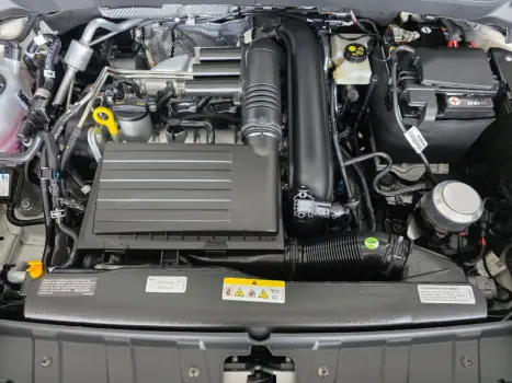 VOLKSWAGEN T-Cross 1.4 4P 250 TSI FLEX HIGHLINE AUTOM�TICO, Foto 11