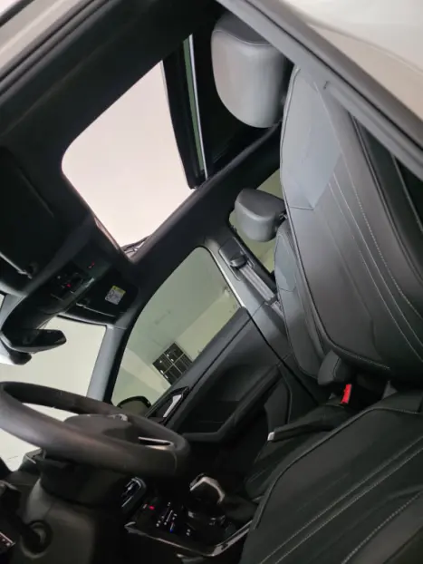 VOLKSWAGEN T-Cross 1.4 4P 250 TSI FLEX HIGHLINE AUTOM�TICO, Foto 14