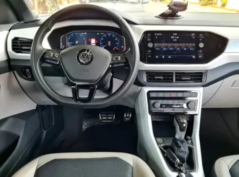 VOLKSWAGEN T-Cross 1.4 4P 250 TSI FLEX HIGHLINE AUTOM�TICO, Foto 8