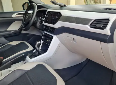 VOLKSWAGEN T-Cross 1.4 4P 250 TSI FLEX HIGHLINE AUTOM�TICO, Foto 9