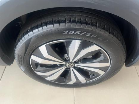 VOLKSWAGEN T-Cross 1.4 4P 250 TSI FLEX HIGHLINE AUTOM�TICO, Foto 9