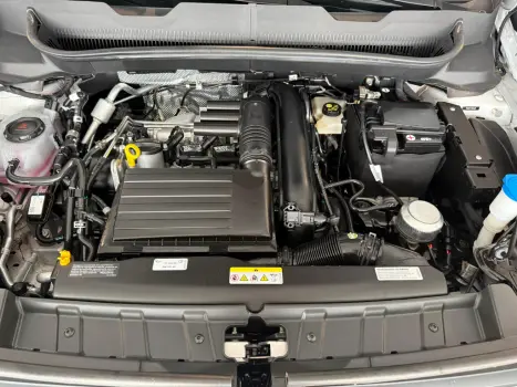 VOLKSWAGEN T-Cross 1.4 4P 250 TSI FLEX HIGHLINE AUTOM�TICO, Foto 10