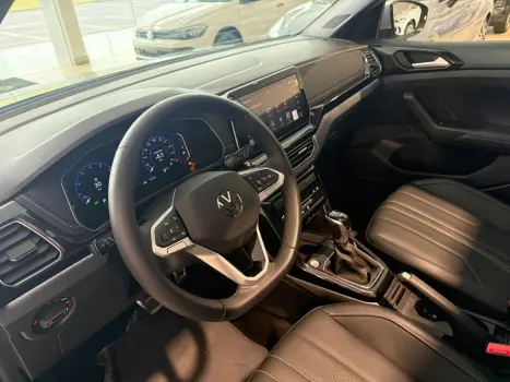 VOLKSWAGEN T-Cross 1.4 4P 250 TSI FLEX HIGHLINE AUTOM�TICO, Foto 13