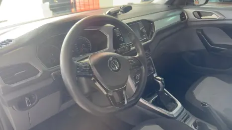 VOLKSWAGEN T-Cross 1.0 4P 200 TSI FLEX COMFORTLINE AUTOM�TICO, Foto 10