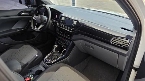 VOLKSWAGEN T-Cross 1.0 4P 200 TSI FLEX COMFORTLINE AUTOM�TICO, Foto 9