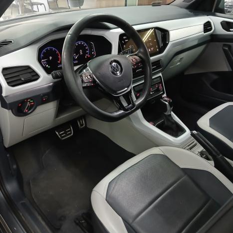 VOLKSWAGEN T-Cross 1.4 4P 250 TSI FLEX HIGHLINE AUTOM�TICO, Foto 4