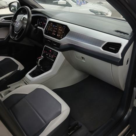 VOLKSWAGEN T-Cross 1.4 4P 250 TSI FLEX HIGHLINE AUTOM�TICO, Foto 5