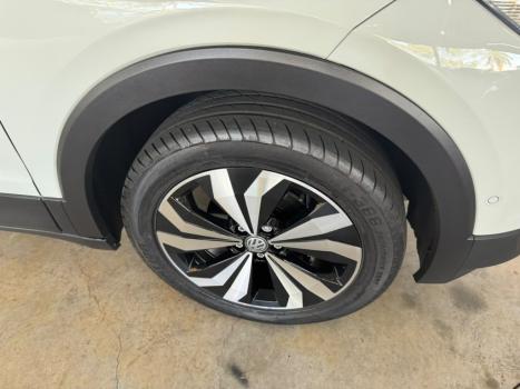 VOLKSWAGEN T-Cross 1.4 4P 250 TSI FLEX EXTREME HIGHLINE AUTOM�TICO, Foto 5