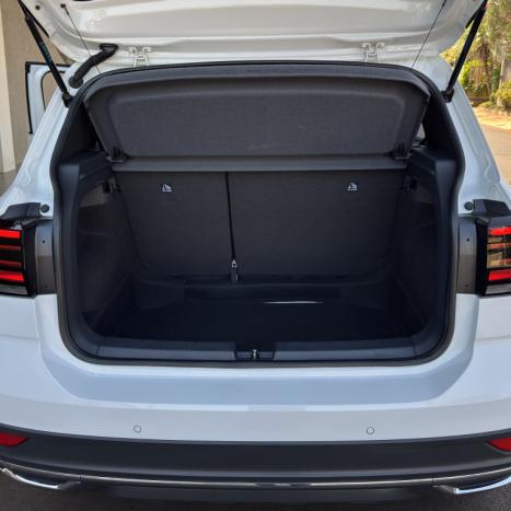 VOLKSWAGEN T-Cross 1.4 4P 250 TSI FLEX HIGHLINE AUTOM�TICO, Foto 13