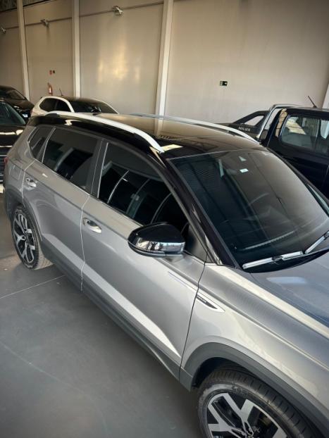 VOLKSWAGEN Taos 1.4 16V 4P FLEX 250 TSI HIGHLINE AUTOM�TICO, Foto 6