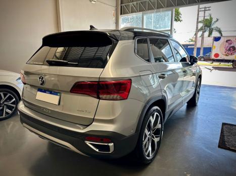 VOLKSWAGEN Taos 1.4 16V 4P FLEX 250 TSI HIGHLINE AUTOM�TICO, Foto 11
