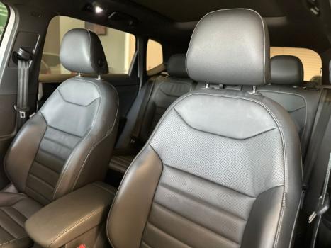 VOLKSWAGEN Taos 1.4 16V 4P FLEX 250 TSI HIGHLINE AUTOM�TICO, Foto 21