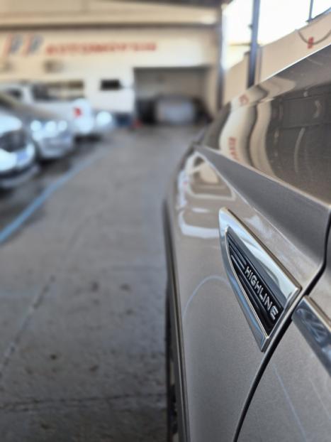 VOLKSWAGEN Taos 1.4 16V 4P FLEX 250 TSI HIGHLINE AUTOMTICO, Foto 5