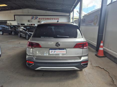 VOLKSWAGEN Taos 1.4 16V 4P FLEX 250 TSI HIGHLINE AUTOM�TICO, Foto 4