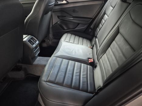 VOLKSWAGEN Taos 1.4 16V 4P FLEX 250 TSI HIGHLINE AUTOM�TICO, Foto 6