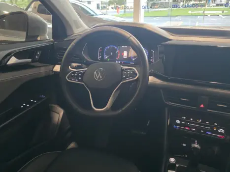 VOLKSWAGEN Taos 1.4 16V 4P FLEX 250 TSI COMFORTLINE AUTOM�TICO, Foto 19