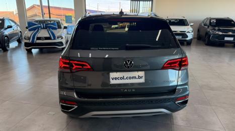 VOLKSWAGEN Taos 1.4 16V 4P FLEX 250 TSI HIGHLINE AUTOM�TICO, Foto 11