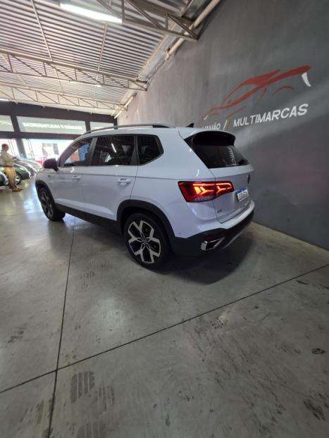 VOLKSWAGEN Taos 1.4 16V 4P FLEX 250 TSI HIGHLINE AUTOM�TICO, Foto 15