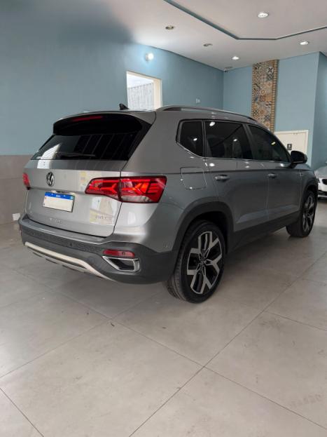VOLKSWAGEN Taos 1.4 16V 4P FLEX 250 TSI HIGHLINE AUTOM�TICO, Foto 8