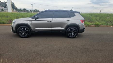 VOLKSWAGEN Taos 1.4 16V 4P FLEX 250 TSI HIGHLINE AUTOMÁTICO, Foto 14