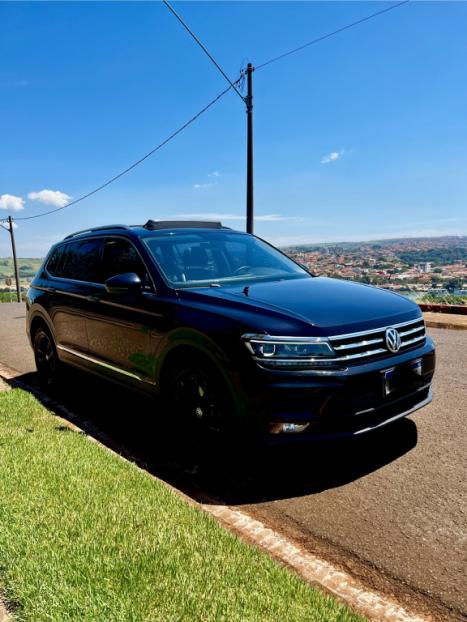 VOLKSWAGEN Tiguan 1.4 250 TSI TOTAL FLEX ALLSPACE COMFORTLINE TURBO AUTOMTICO TIPTRONIC, Foto 2