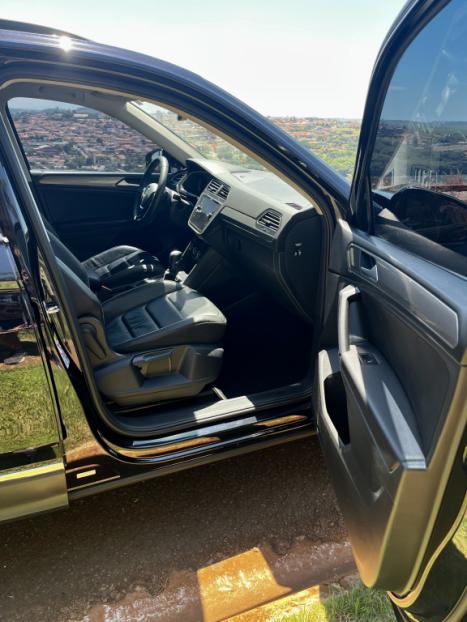 VOLKSWAGEN Tiguan 1.4 250 TSI TOTAL FLEX ALLSPACE COMFORTLINE TURBO AUTOMTICO TIPTRONIC, Foto 5