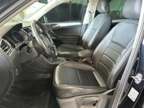 VOLKSWAGEN Tiguan 1.4 250 TSI TOTAL FLEX ALLSPACE TURBO AUTOM�TICO TIPTRONIC, Foto 7