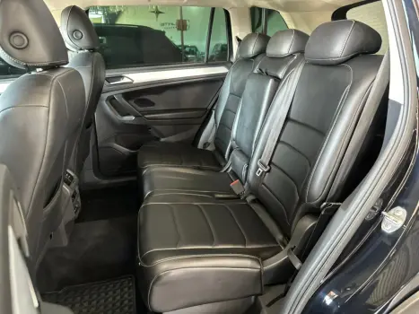 VOLKSWAGEN Tiguan 1.4 250 TSI TOTAL FLEX ALLSPACE TURBO AUTOM�TICO TIPTRONIC, Foto 8