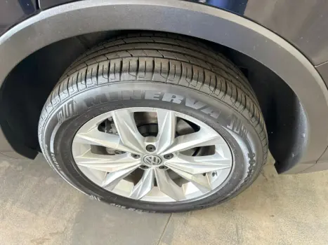 VOLKSWAGEN Tiguan 1.4 250 TSI TOTAL FLEX ALLSPACE TURBO AUTOM�TICO TIPTRONIC, Foto 10