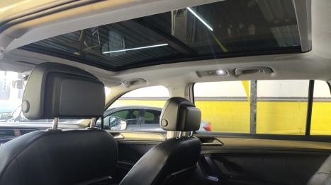 VOLKSWAGEN Tiguan 1.4 250 TSI TOTAL FLEX ALLSPACE TURBO AUTOM�TICO TIPTRONIC, Foto 9