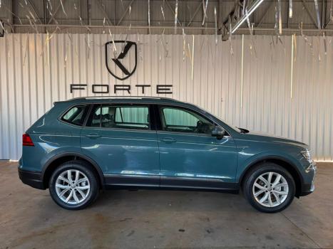 VOLKSWAGEN Tiguan 1.4 250 TSI TOTAL FLEX ALLSPACE COMFORTLINE TURBO AUTOM�TICO TIPTRONIC, Foto 2