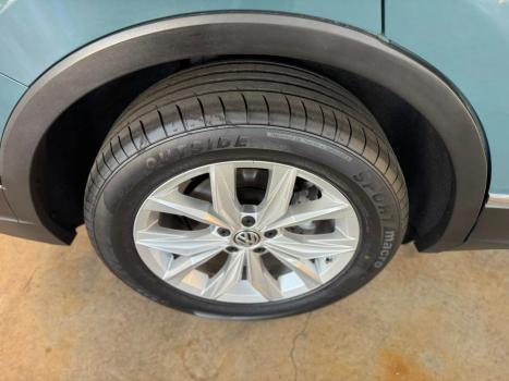 VOLKSWAGEN Tiguan 1.4 250 TSI TOTAL FLEX ALLSPACE COMFORTLINE TURBO AUTOM�TICO TIPTRONIC, Foto 5