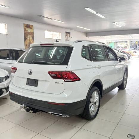 VOLKSWAGEN Tiguan 1.4 250 TSI TOTAL FLEX ALLSPACE TURBO AUTOM�TICO TIPTRONIC, Foto 4