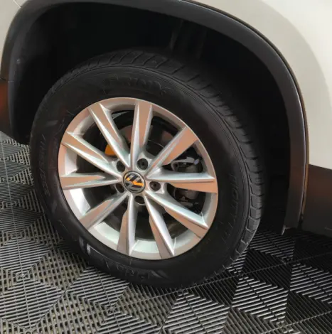 VOLKSWAGEN Tiguan 2.0 16V 4P TSI 4WD TURBO AUTOM�TICO, Foto 18